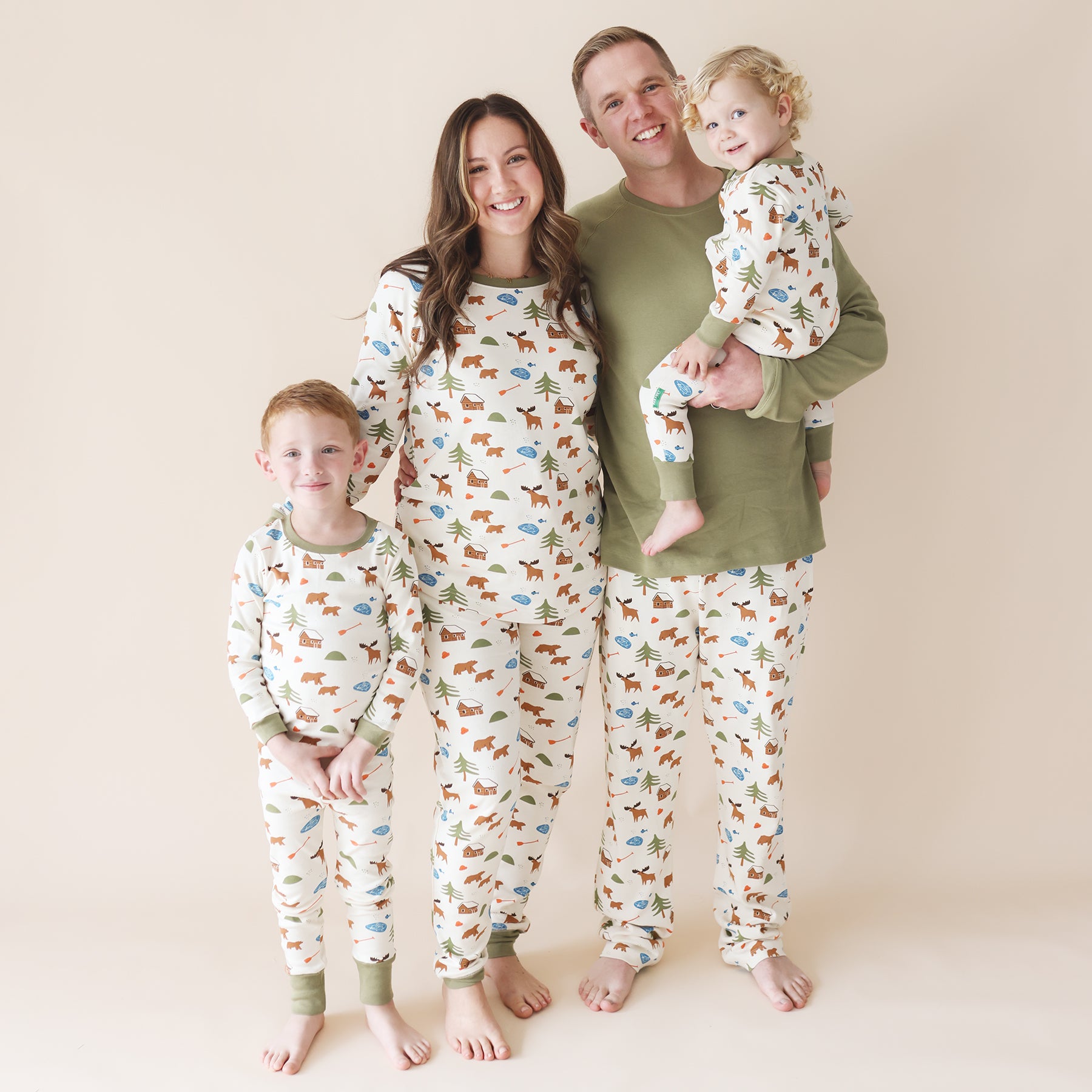 FW24_IG_PAJAMAS_ohcanada_family2.jpg