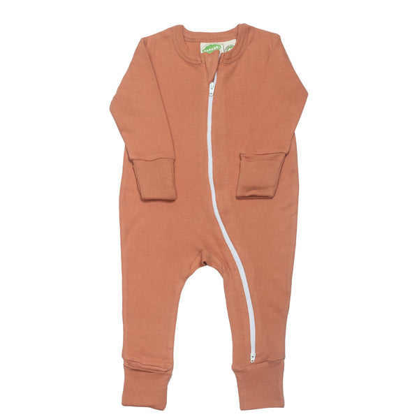 FW24_ROMPER_ESS_caramel_grande