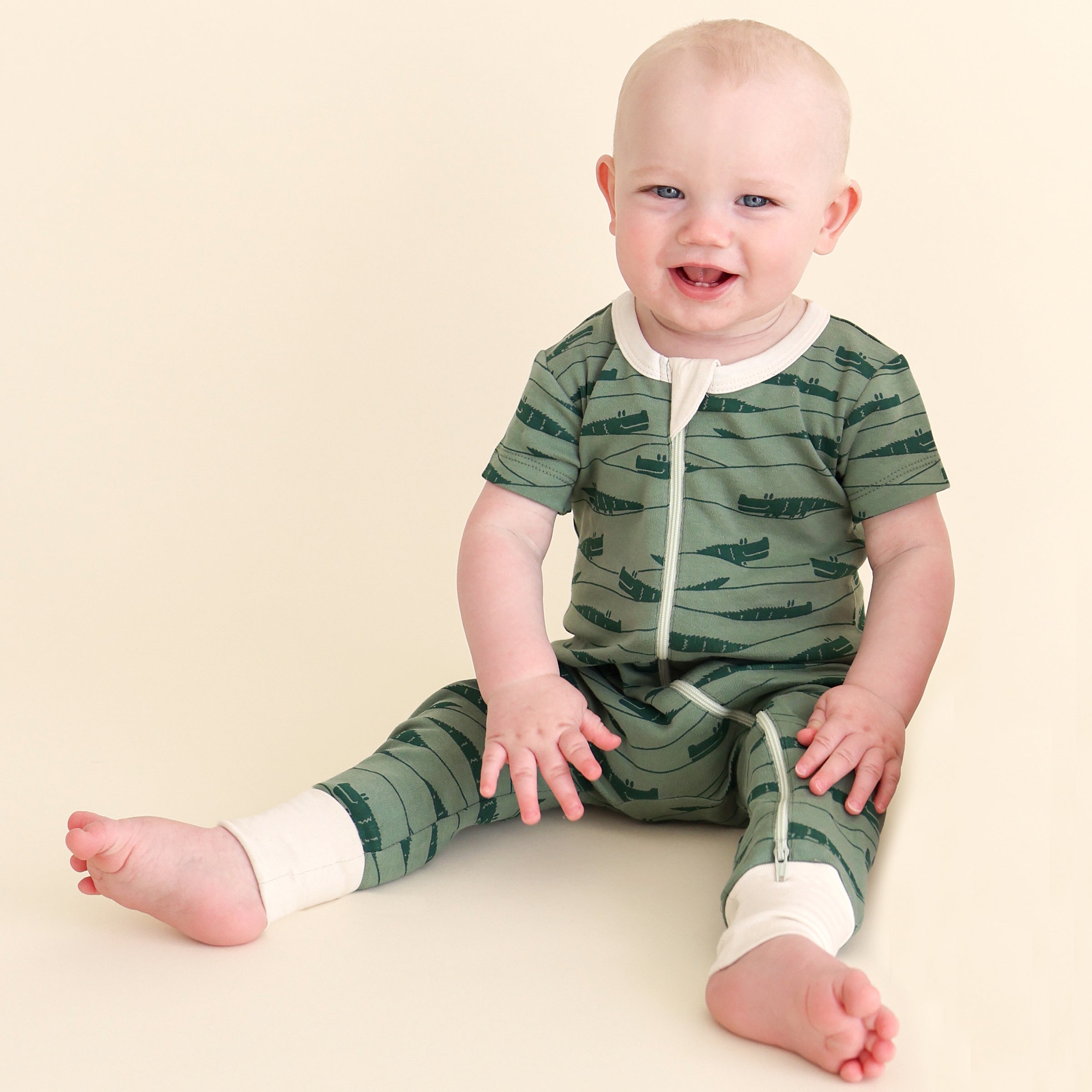 Organic Signature Print '2-Way' Zip Romper Short Sleeve